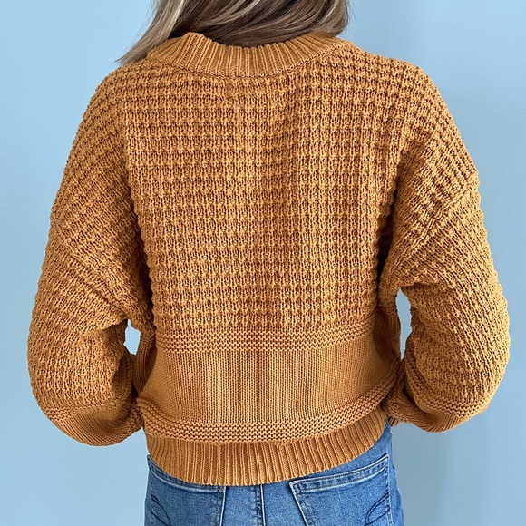 Universal Threads sweater, size M - Picture 3 of 7